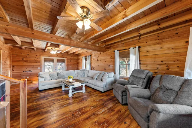 $389,900 | 3005 Pulaski Highway, Cornersville, TN 37047