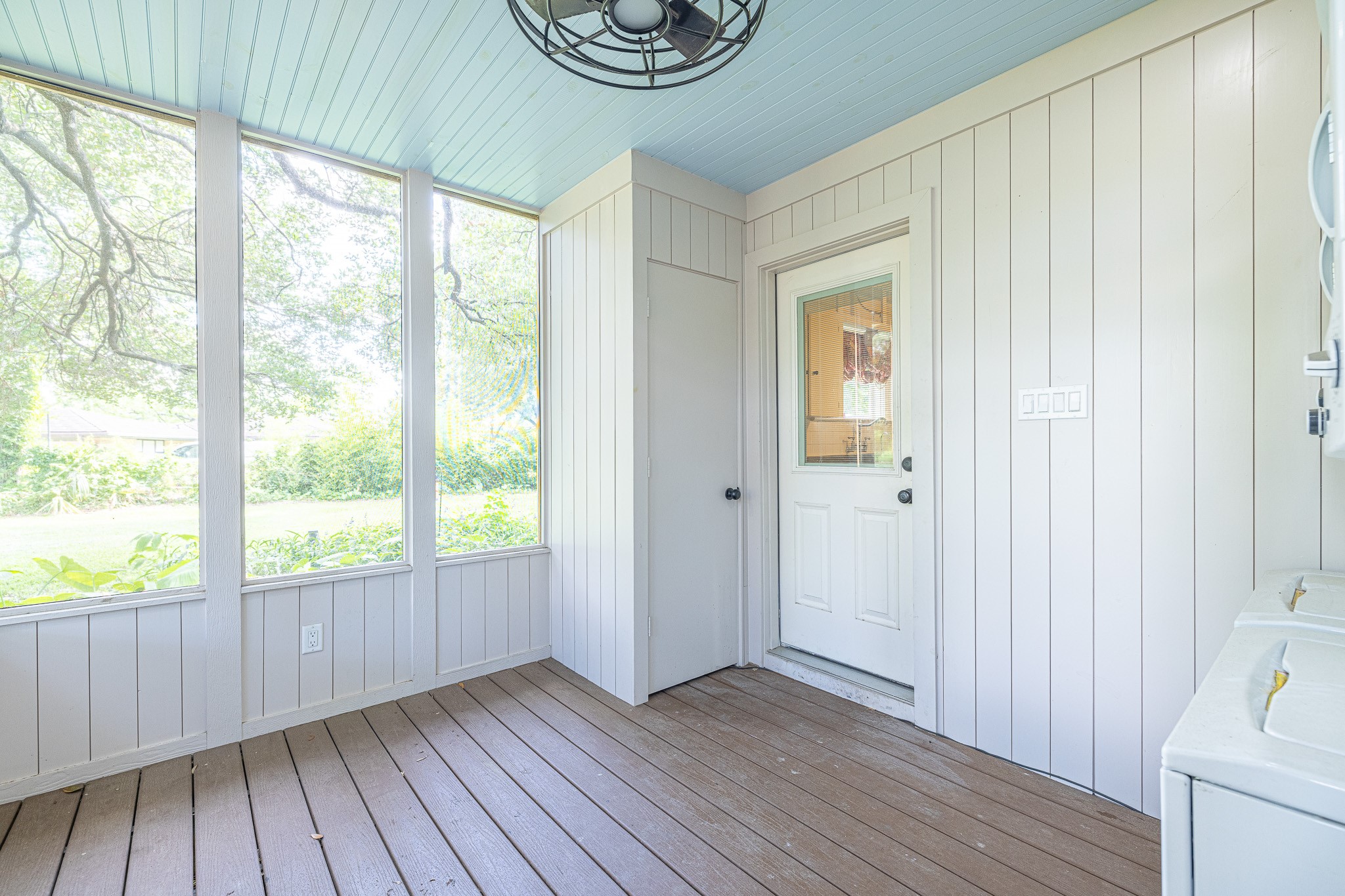8548 Findlay Street Houston, TX 77017 - Photo 48 of 50 a view of an empty room with wooden floor and a window
