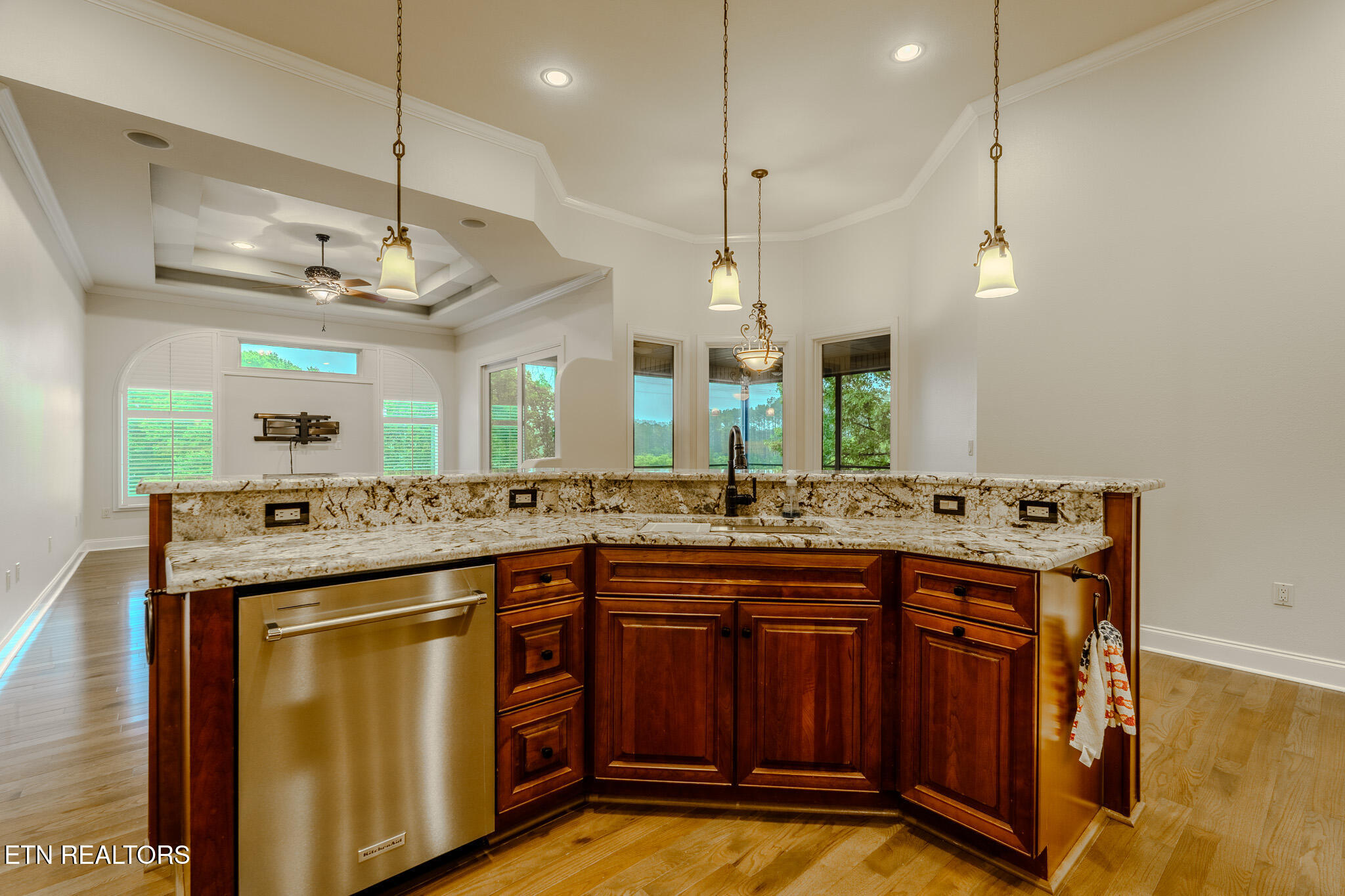 402 Catoosa Lane Loudon, TN 37774 - Photo 12 of 57 _DSC9739-HDR