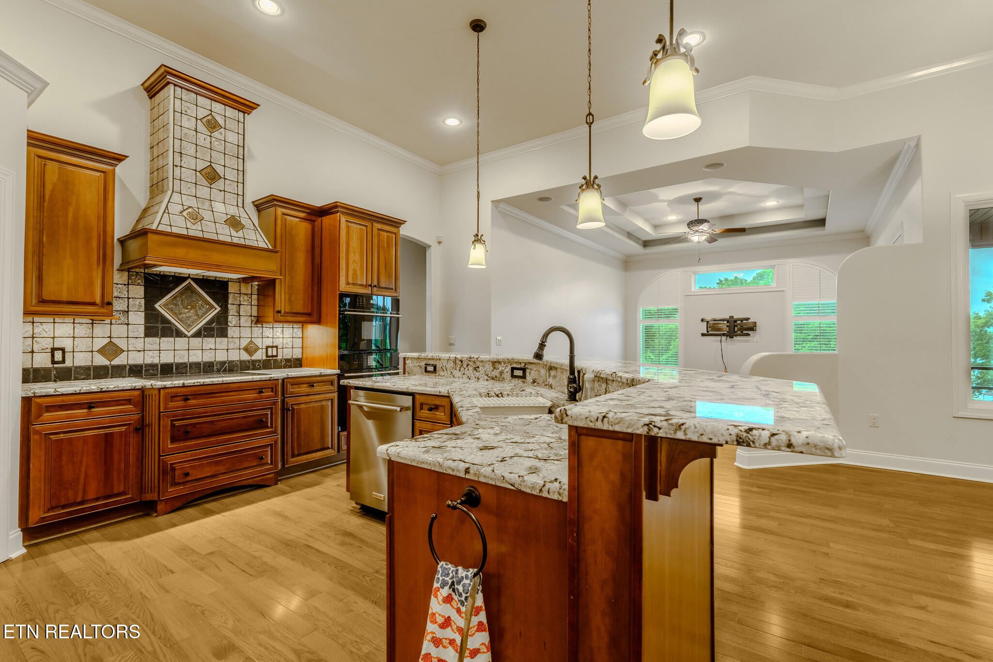 402 Catoosa Lane Loudon, TN 37774 - Photo 10 of 57 _DSC9724-HDR