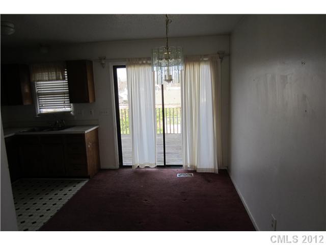 5800 Beaconsfield Road Charlotte, NC 28214 - Photo 4 of 8 Gallery Image 4