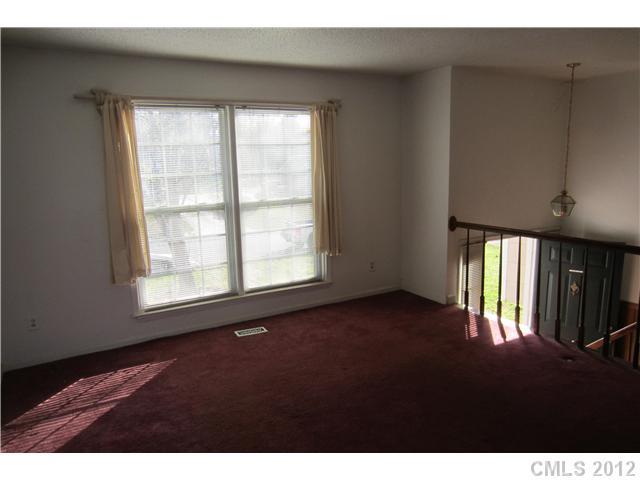 5800 Beaconsfield Road Charlotte, NC 28214 - Photo 5 of 8 Gallery Image 5