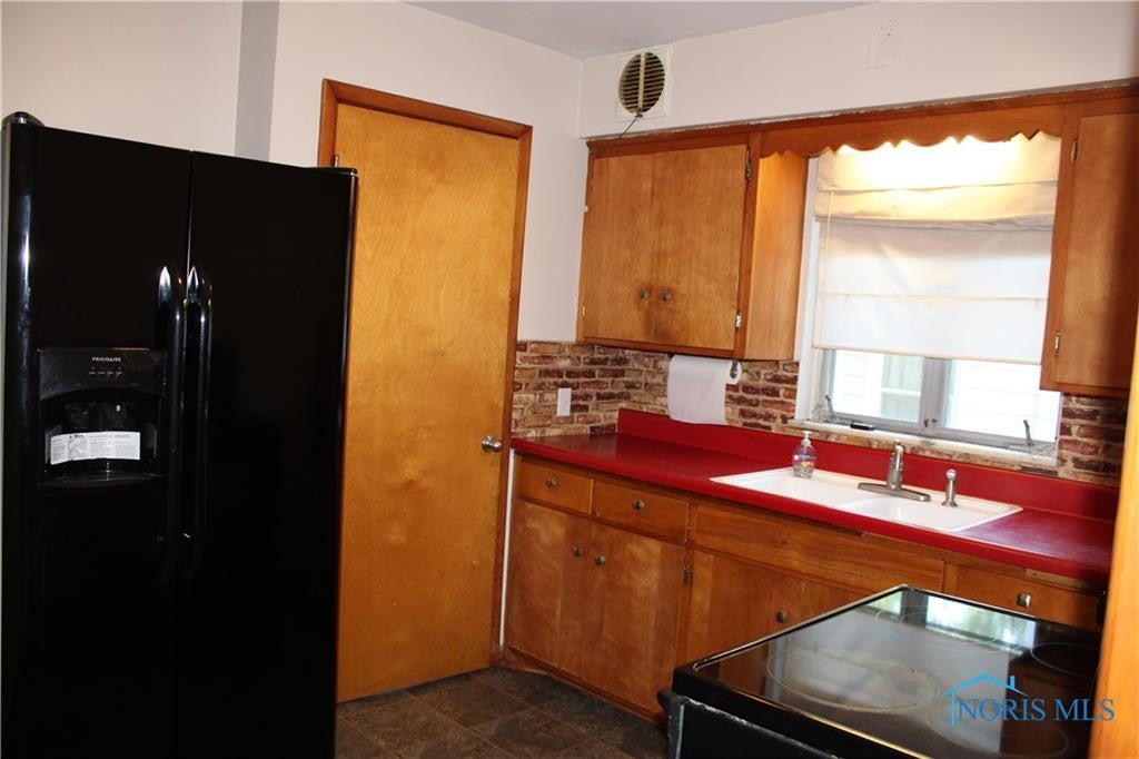 3139 Goddard Road Toledo, OH 43606 - Photo 6 of 20 Gallery Image 6