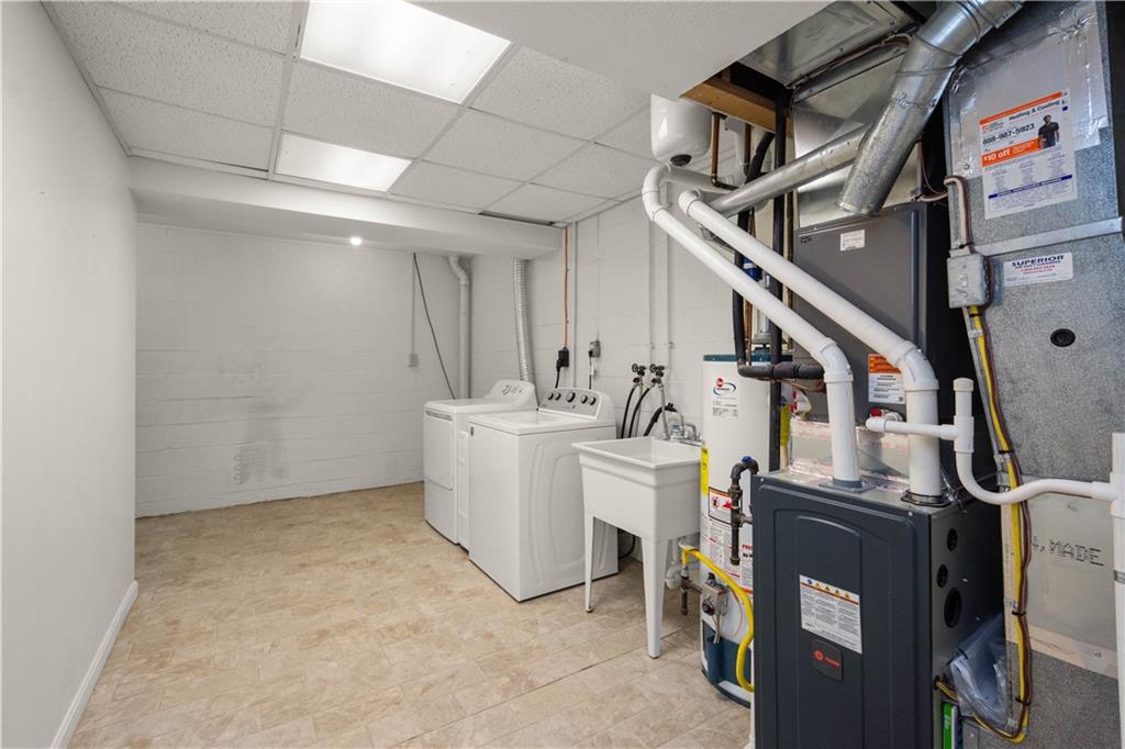 503 West McMurray Road Canonsburg, PA 15317 - Photo 34 of 40 NEWER FURNANCE 2022! WASHER AND DRYER CONVEY WITH THE SALE.