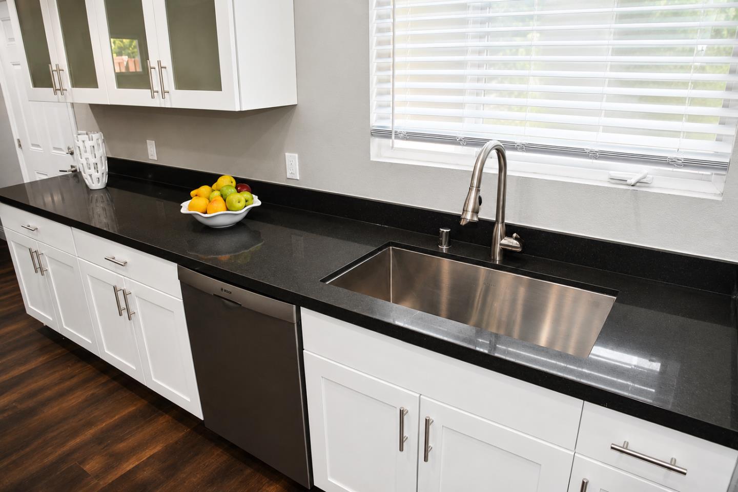 501-503 Pierce Road Menlo Park, CA 94025 - Photo 4 of 28