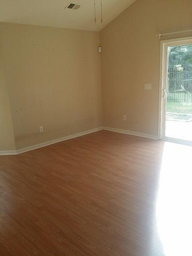 9312 Ayscough Road Summerville, SC 29485 - Photo 8 of 20 Great room with vaulted ceiling