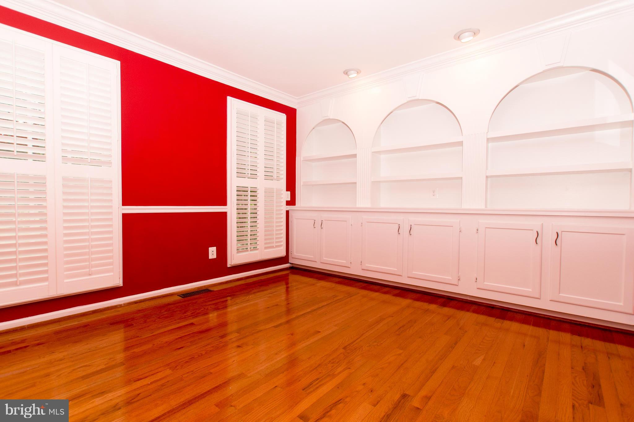 8334 Kings Ridge Court Springfield, VA 22153 - Photo 13 of 30 Library/Office - Built In Bookcase