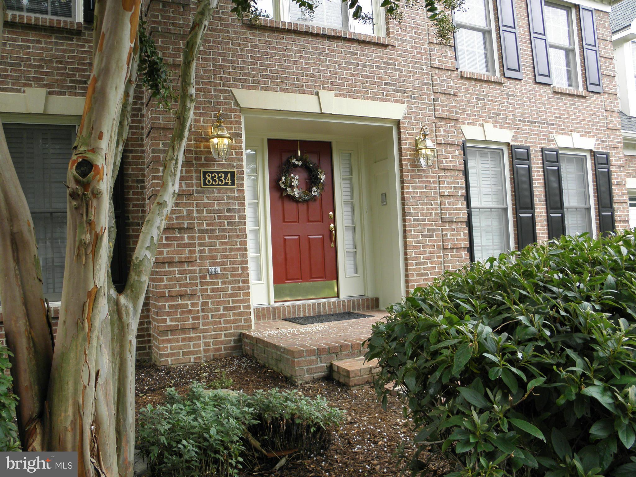 8334 Kings Ridge Court Springfield, VA 22153 - Photo 3 of 30 Recessed Front Door/Sitting Nook