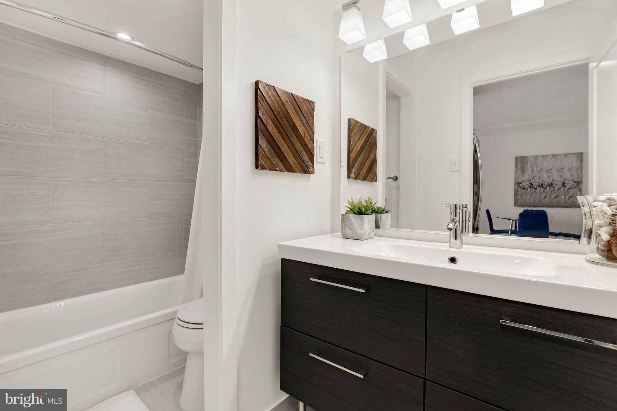 1440 N Street Northwest, Unit 811 Washington, DC 20005 - Photo 8 of 13