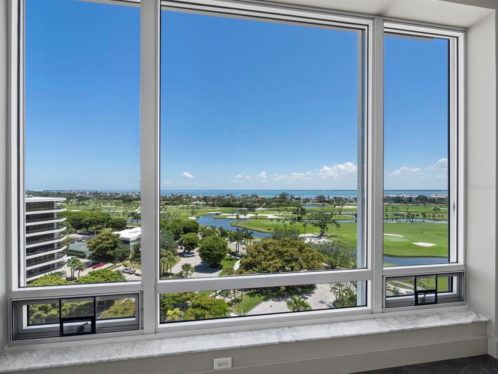 455 Longboat Club Road, Unit PH8 Longboat Key, FL 34228 - Photo 19 of 32