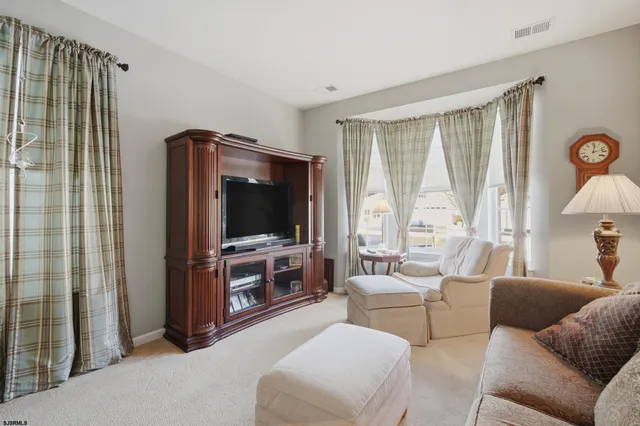 $505,000 | 8 Highbury Court, Galloway Township, NJ 08205