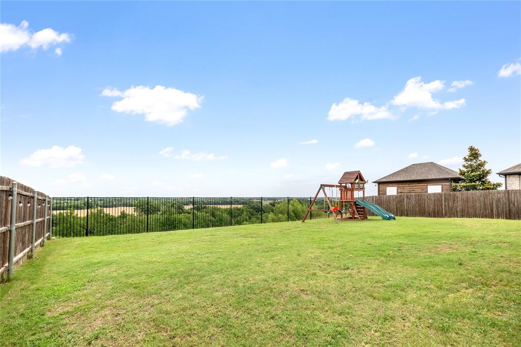 1013 Timber Ridge Drive Justin, TX 76247 - Photo 29 of 40