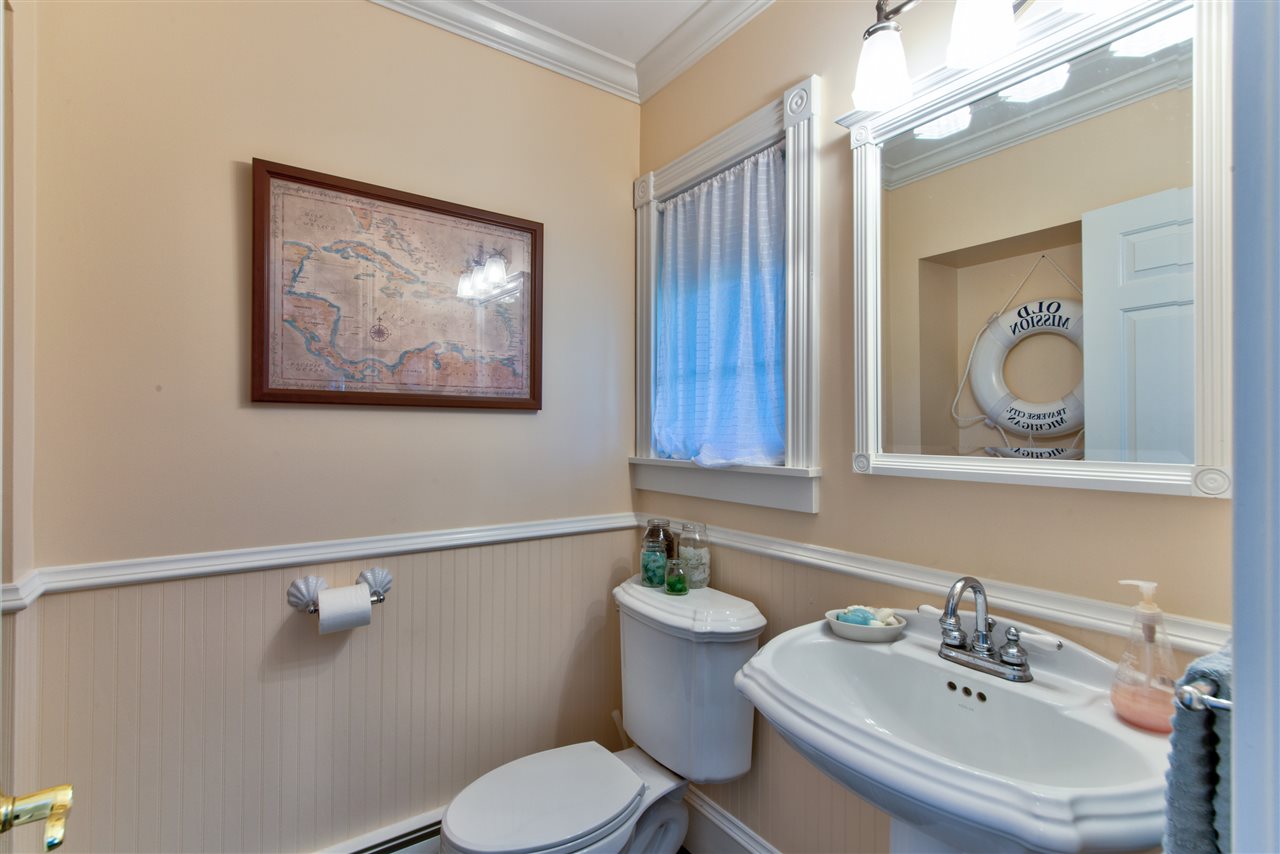 4600 Ridgewood Road Traverse City, MI 49686 - Photo 27 of 35 1844546-31.JPG