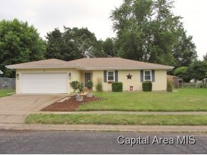 22 Arthur Drive Rochester, IL 62563 - Photo 1 of 13