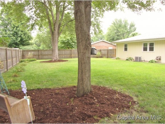 22 Arthur Drive Rochester, IL 62563 - Photo 11 of 13