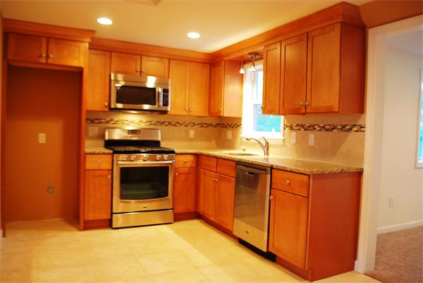 180 Potter Road Framingham, MA 01701 - Photo 3 of 24