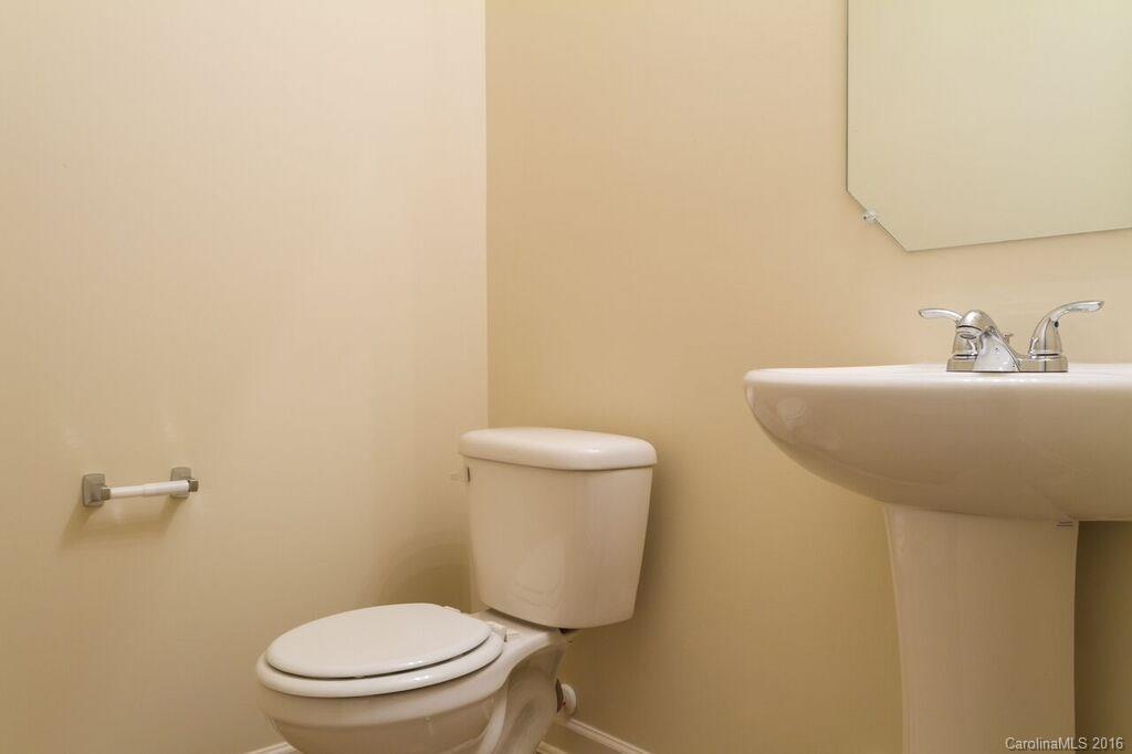 2412 Hart Road, Unit 8 Charlotte, NC 28214 - Photo 6 of 13 Gallery Image 6