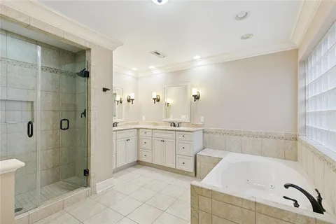 $575,000 | 81 Chateau Mouton Drive, Kenner, LA 70065