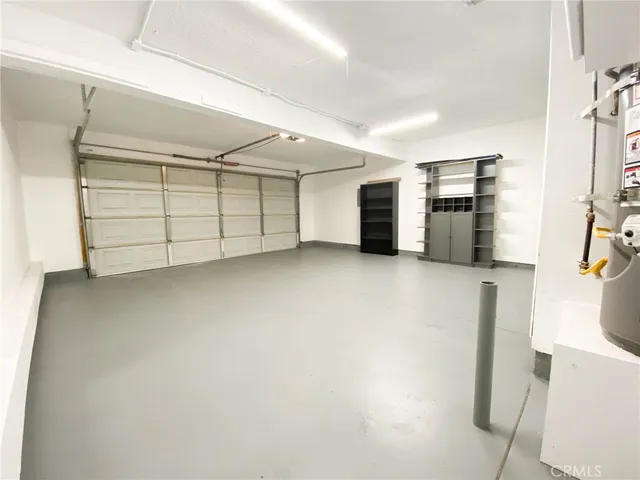 a view of a livingroom with an empty space