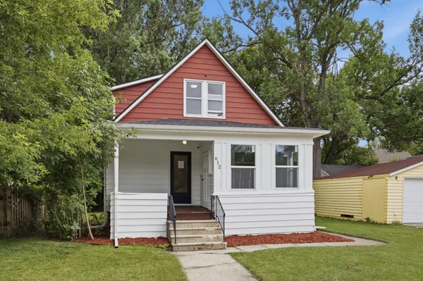 $210,000 | 612 Elm Street South, Moorhead, MN 56560