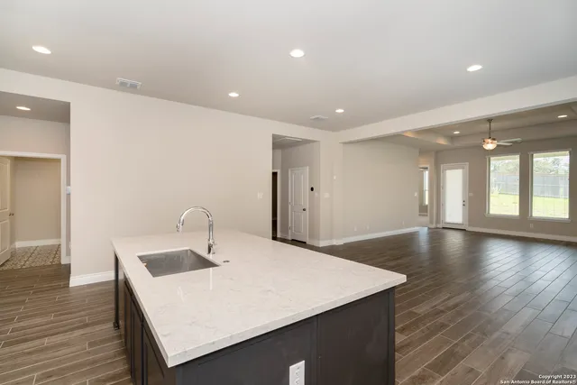 $2,850 | 1154 Cadogan Squire, San Antonio, TX 78260