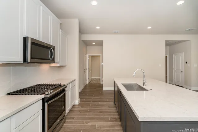 $2,850 | 1154 Cadogan Squire, San Antonio, TX 78260