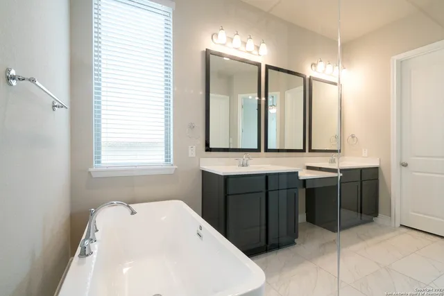 $2,850 | 1154 Cadogan Squire, San Antonio, TX 78260