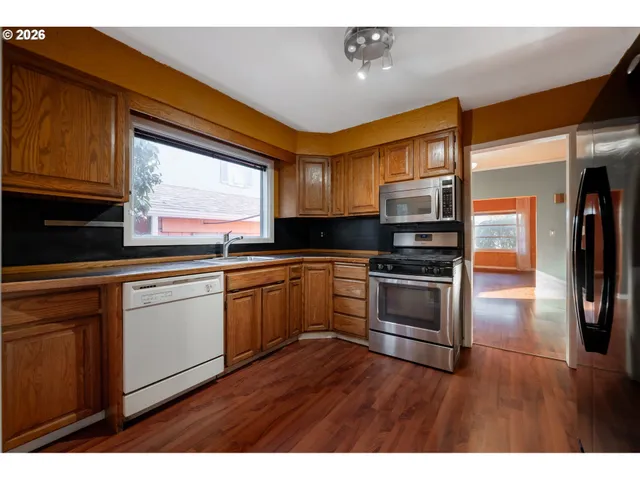 $465,000 | 360 Northeast 75th Avenue, Portland, OR 97213