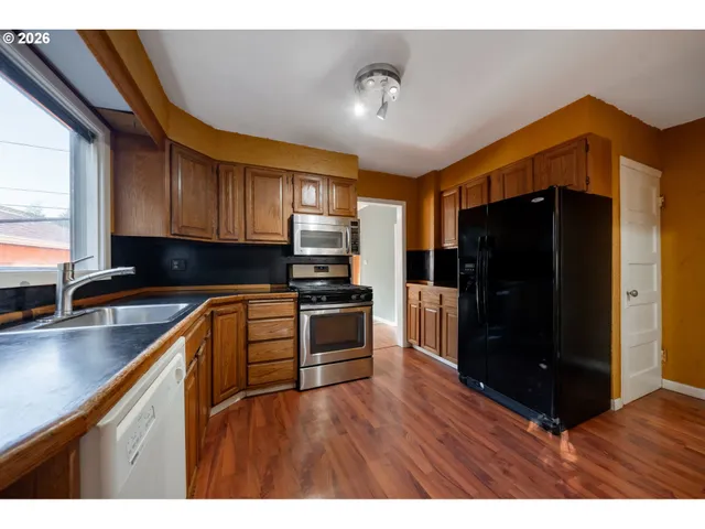 $465,000 | 360 Northeast 75th Avenue, Portland, OR 97213