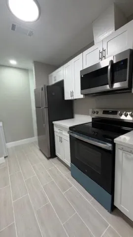 $1,150 | 9707 Richmond Avenue, Unit 78, Houston, TX 77063