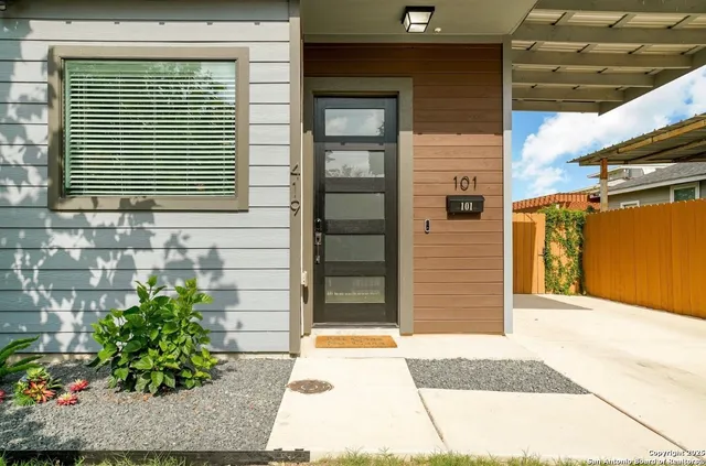 $2,200 | 419 Cactus Street, Unit 101, San Antonio, TX 78203