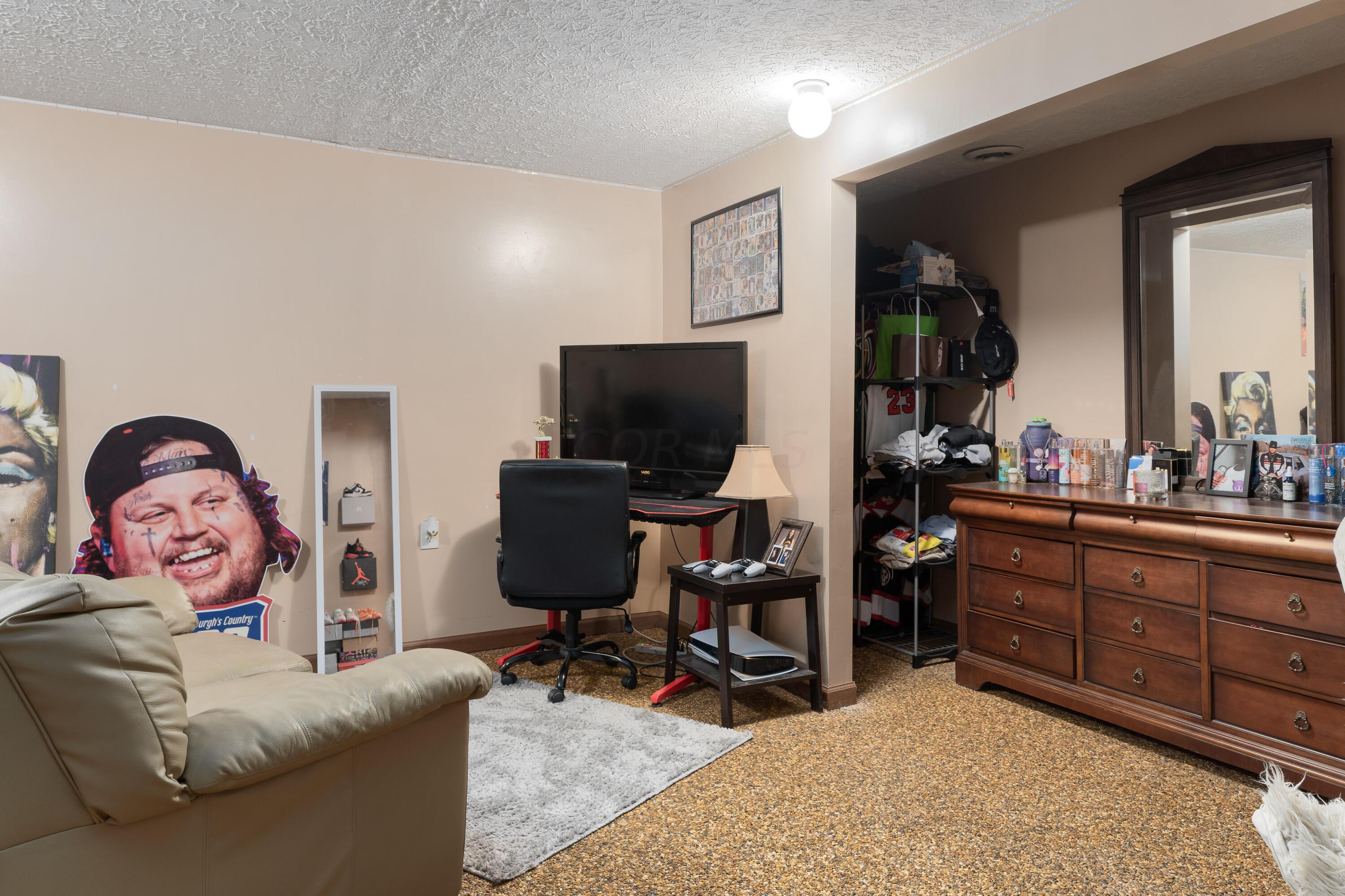 1691 Dyer Road Grove City, OH 43123 - Photo 54 of 108 plenty of space for a 3rd bedroom