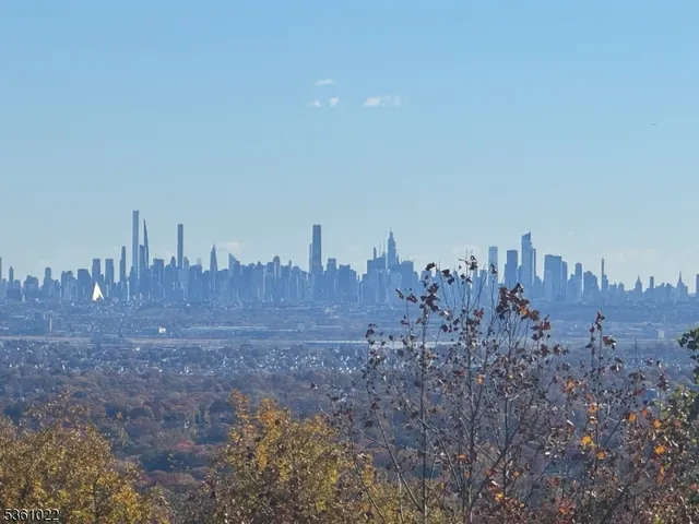 $775,000 | 2 Claridge Drive, Unit NE, Verona, NJ 07044