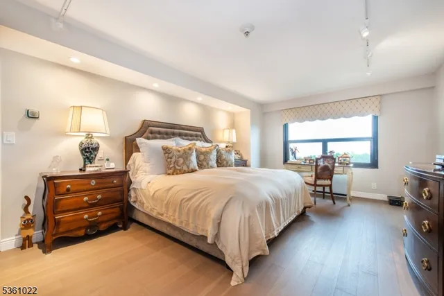 $775,000 | 2 Claridge Drive, Unit NE, Verona, NJ 07044