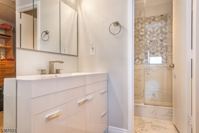 $775,000 | 2 Claridge Drive, Unit NE, Verona, NJ 07044