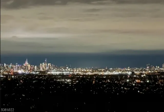 $775,000 | 2 Claridge Drive, Unit NE, Verona, NJ 07044