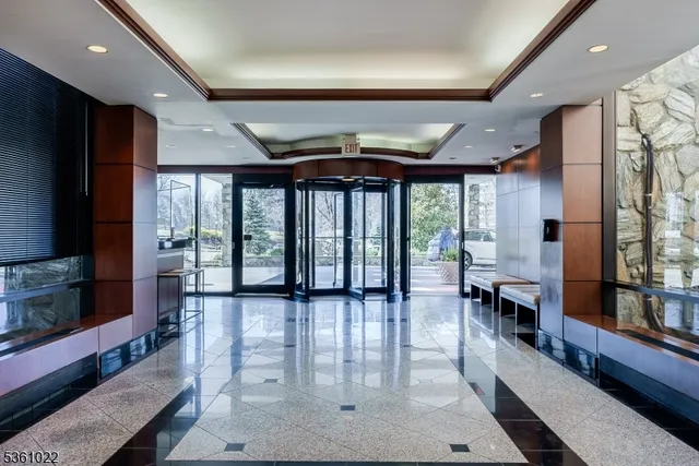 $775,000 | 2 Claridge Drive, Unit NE, Verona, NJ 07044