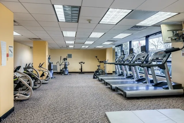 $775,000 | 2 Claridge Drive, Unit NE, Verona, NJ 07044