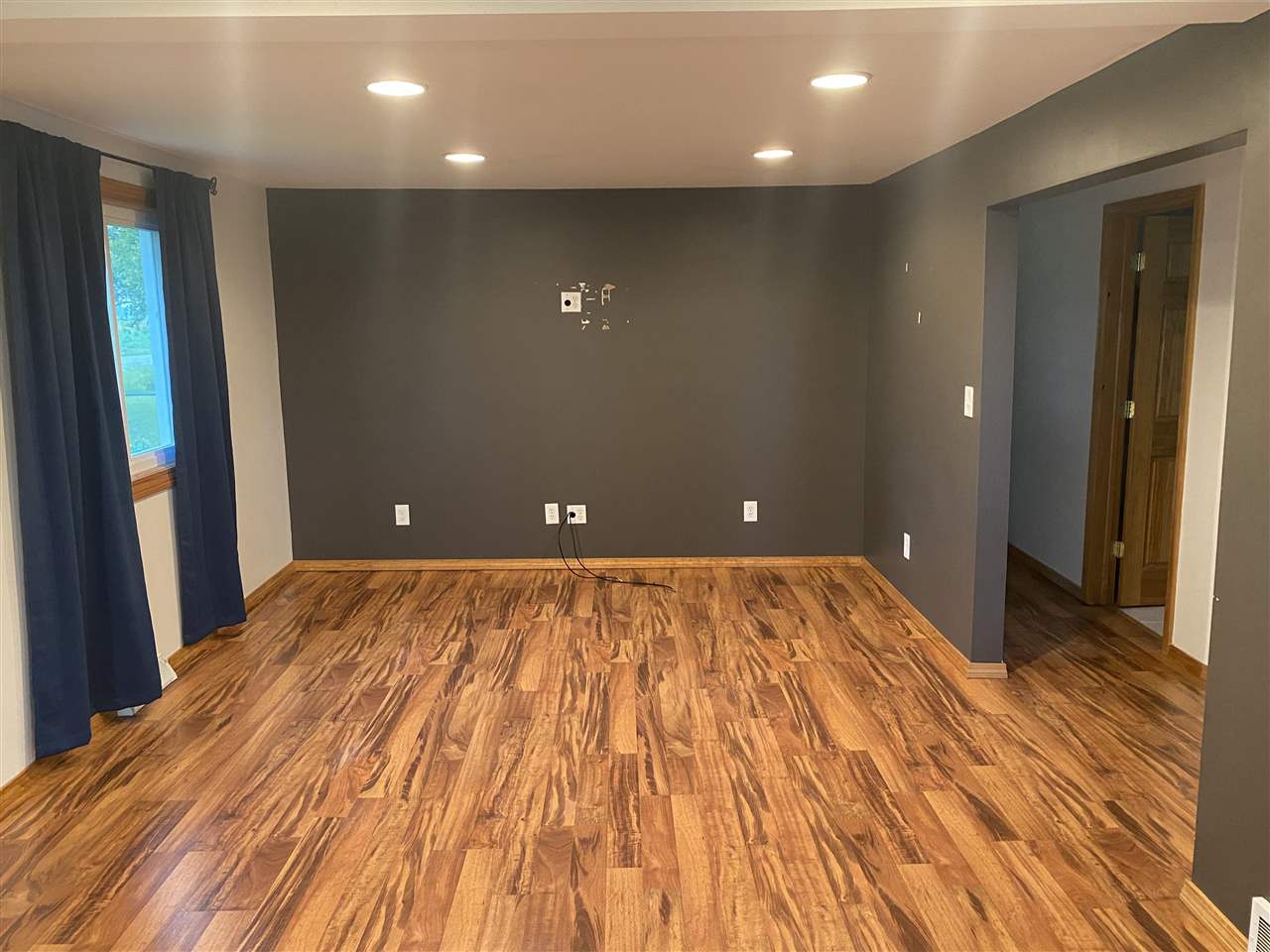 2243 South Mackinaw Road Kawkawlin, MI 48631 - Photo 5 of 32 Gallery Image 5
