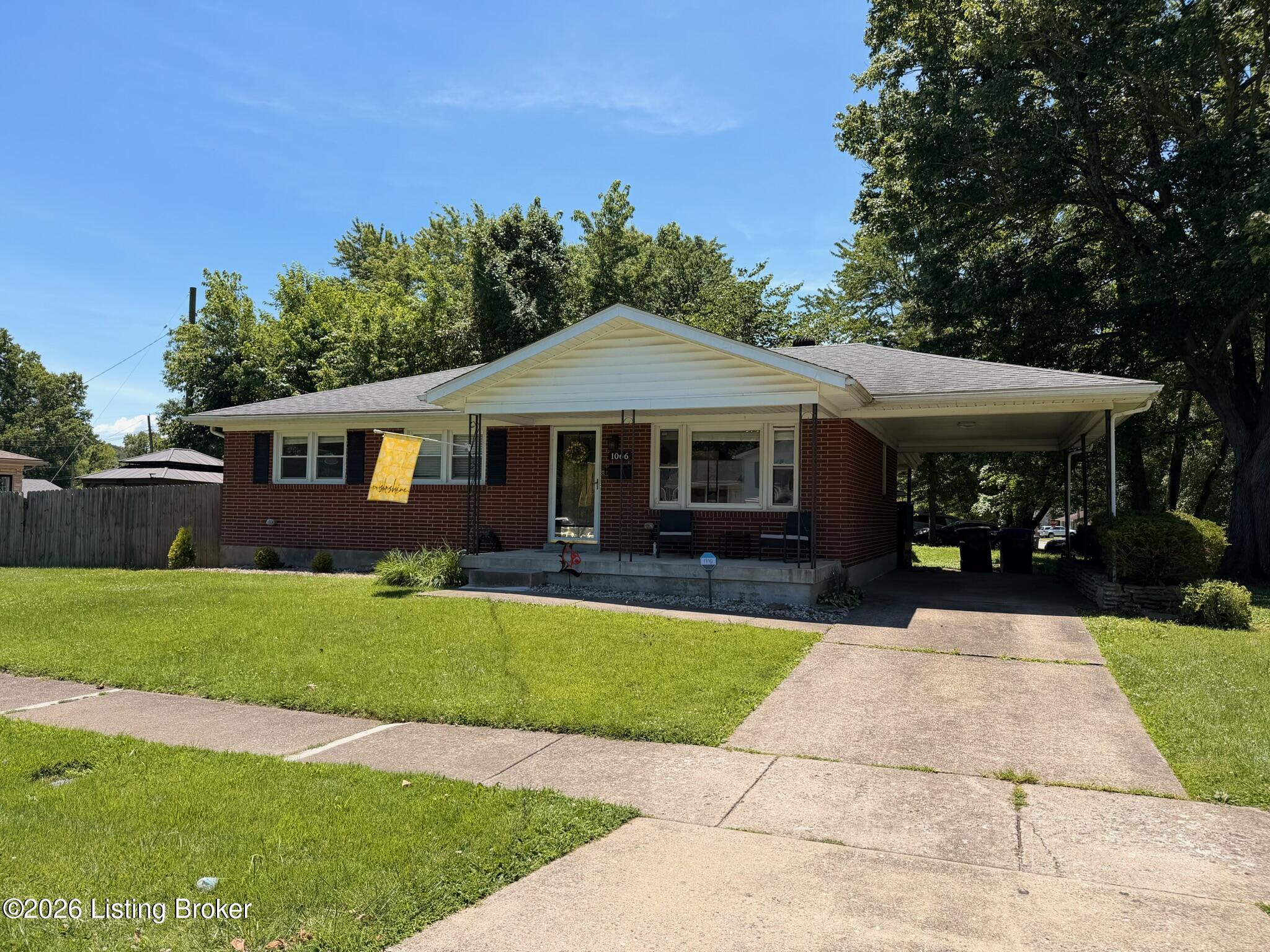 1066 Runell Road Louisville, KY 40214 - Photo 37 of 37 House Front