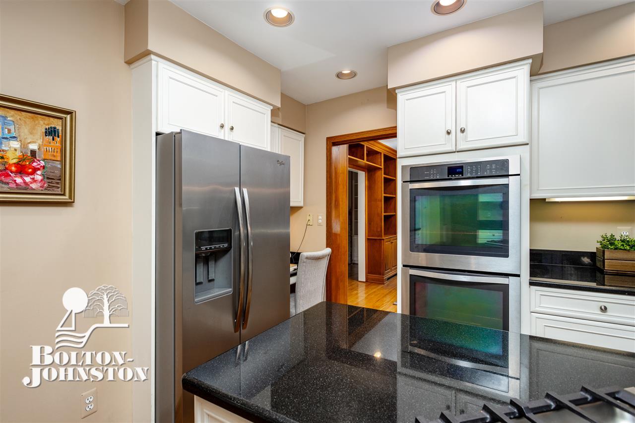 57 Hawthorne Road Grosse Pointe Shores, MI 48236 - Photo 12 of 56