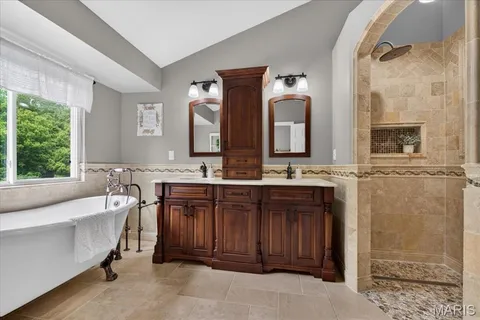 $636,000 | 948 Emerald Oaks Court, Eureka, MO 63025