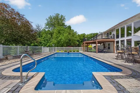 $636,000 | 948 Emerald Oaks Court, Eureka, MO 63025