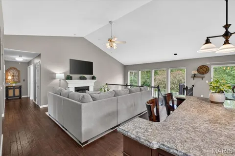 $636,000 | 948 Emerald Oaks Court, Eureka, MO 63025