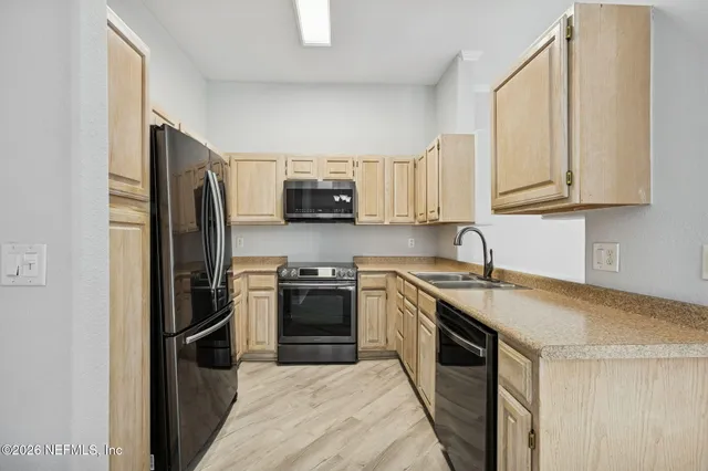 $187,500 | 10150 Belle Rive Boulevard, Unit 1806, Jacksonville, FL 32256