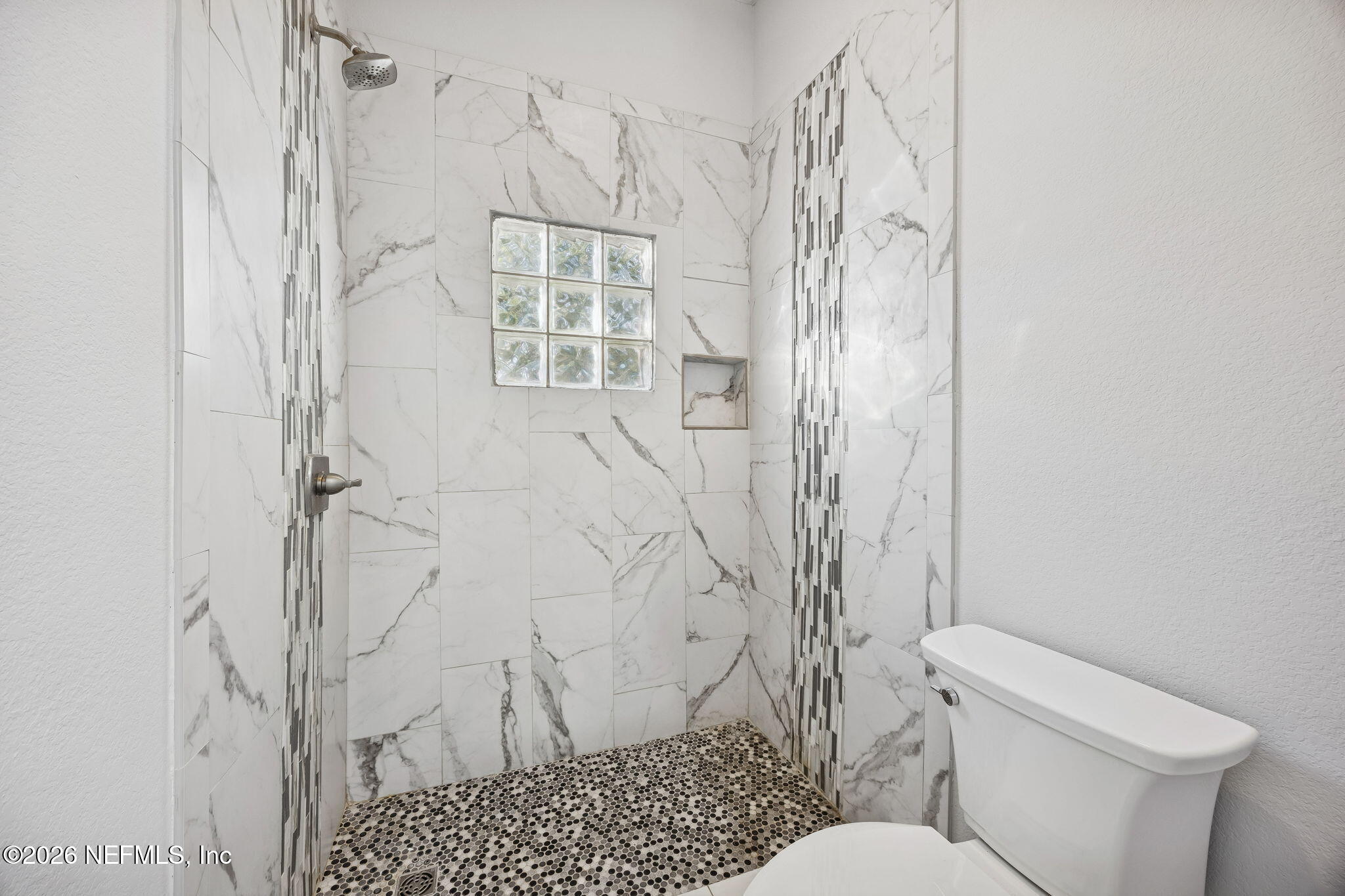 10150 Belle Rive Boulevard, Unit 1806 Jacksonville, FL 32256 - Photo 24 of 51 Primary Bathroom