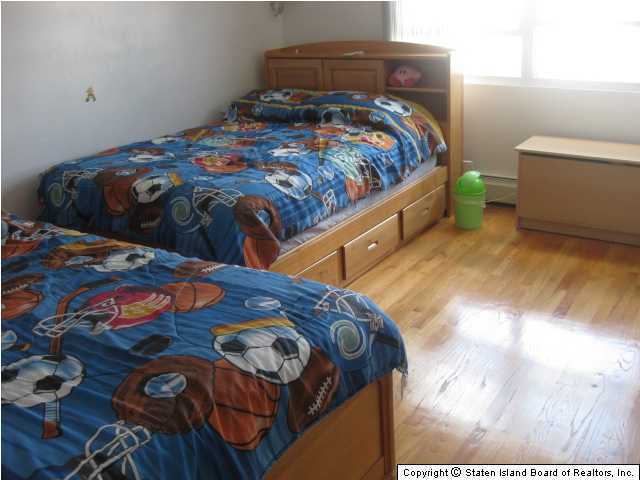 28 Rome Avenue Staten Island, NY 10304 - Photo 11 of 18 Additional Photo