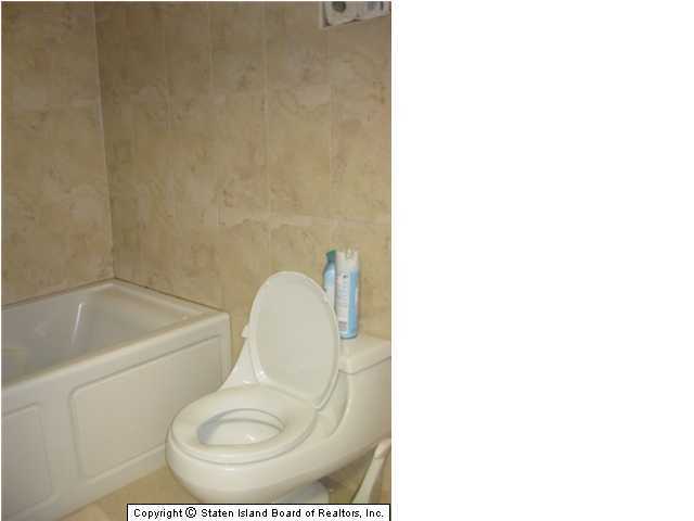 28 Rome Avenue Staten Island, NY 10304 - Photo 13 of 18 Additional Photo