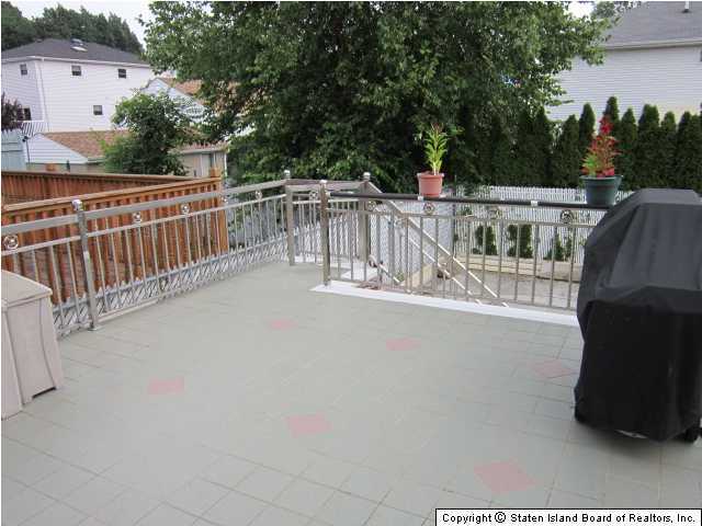 28 Rome Avenue Staten Island, NY 10304 - Photo 16 of 18 Additional Photo