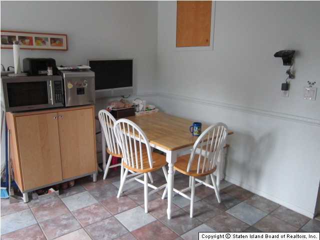 28 Rome Avenue Staten Island, NY 10304 - Photo 5 of 18 Additional Photo